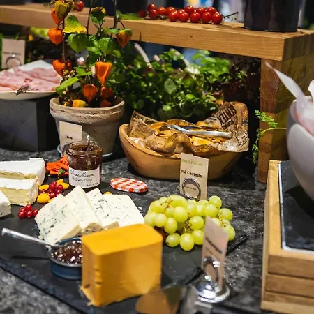 Quality Hasle Linie Hotel 4*