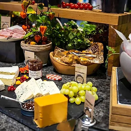 Hotel Quality Hasle Linie 4*