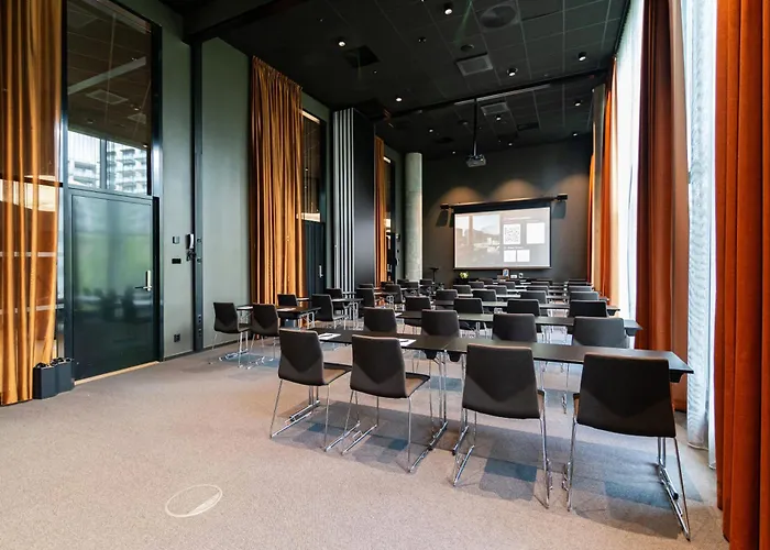 Hotel Quality Hasle Linie 4*